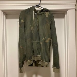 Alternative brand Pullover